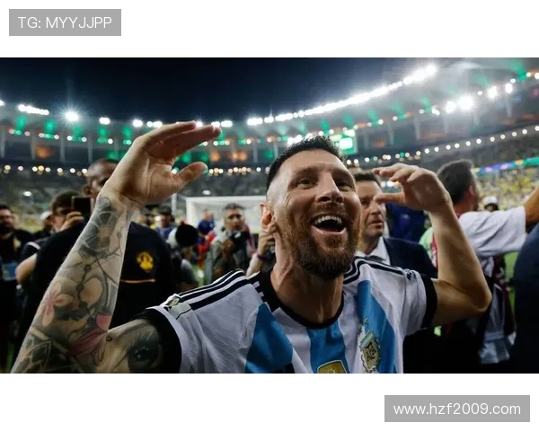 足球明星受伤瞬间再现引发热议球迷模仿场面趣味横生