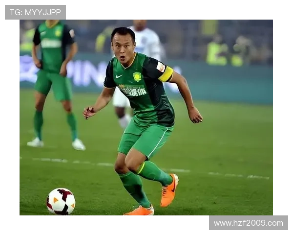 足球明星因强劲射门被誉为迫击炮引发球迷热议与关注